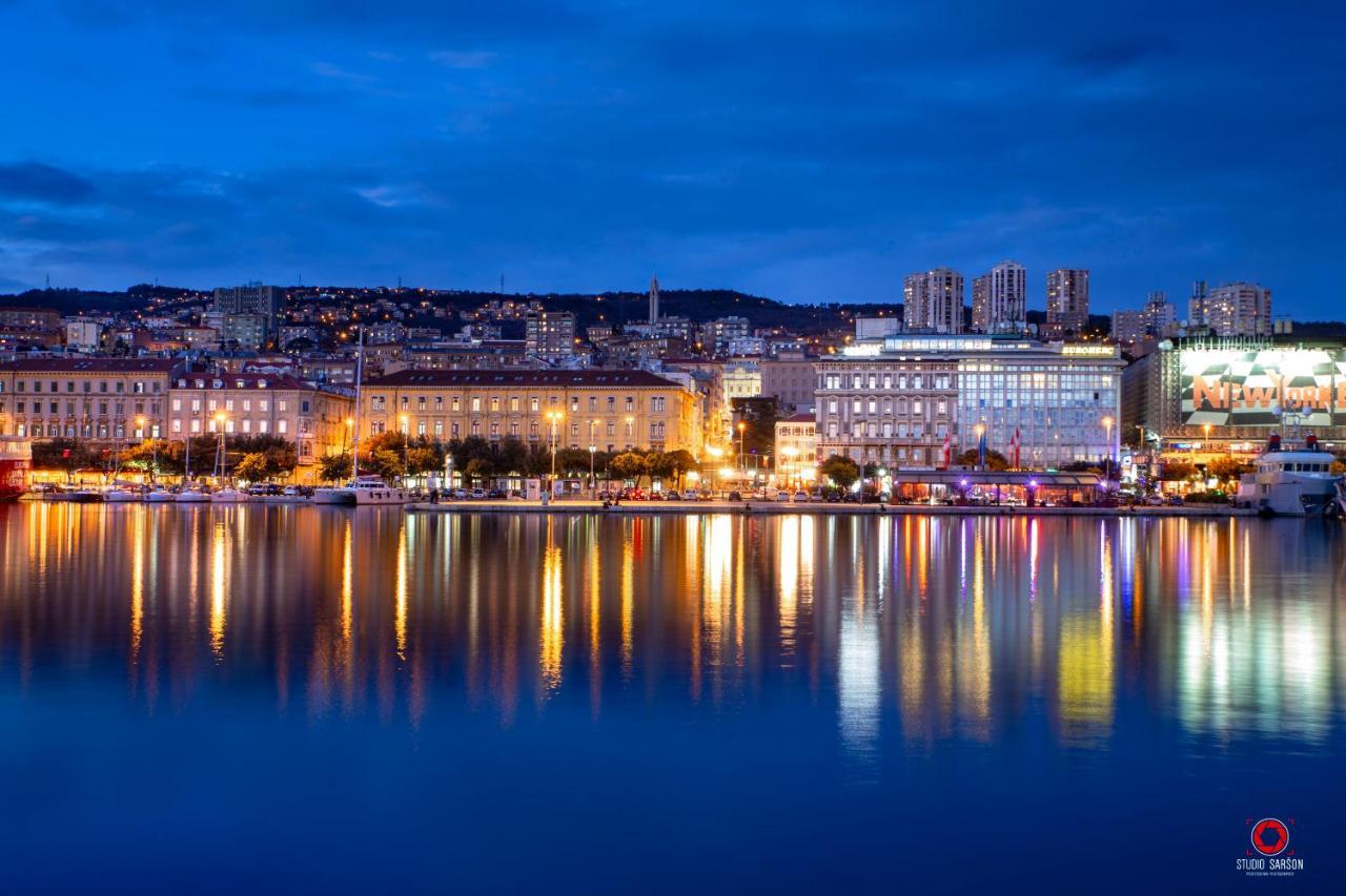 Deluxe Ploech Hotell Rijeka Eksteriør bilde